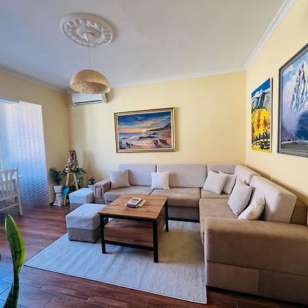 Cozy Central Apartment 地拉那 外观 照片